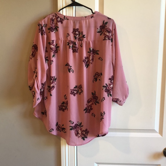 Torrid Women’s Button Up Top Size 1 - Picture 5 of 8
